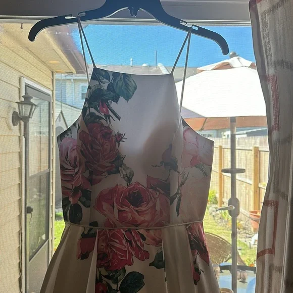 Betsy Adam white with pink flowers gown - Picture 2 of 13